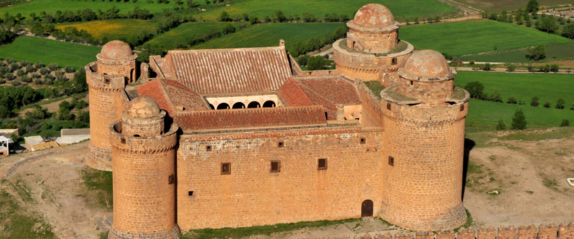 foto aerea del Castillo d ela Calahorra